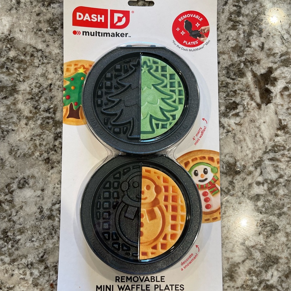 Dash Multimaker Removable Mini Waffle Plates Christmas